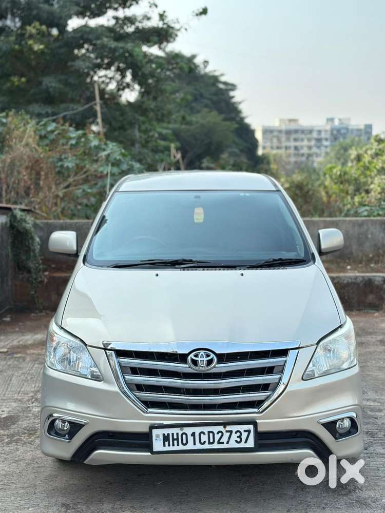 Toyota Innova 2.5 Gx (diesel) 8 Seater Bs Iv, 2015, Diesel