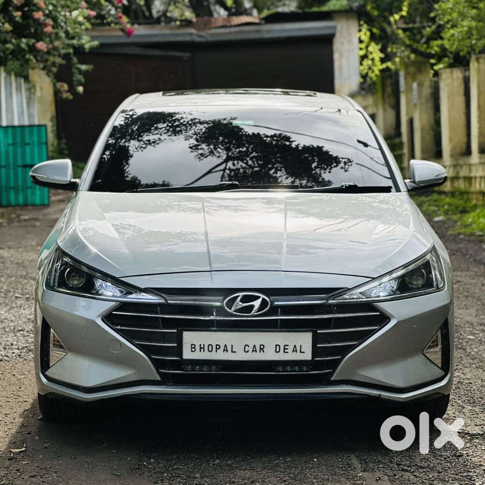 Hyundai New Elantra, 2022, Petrol