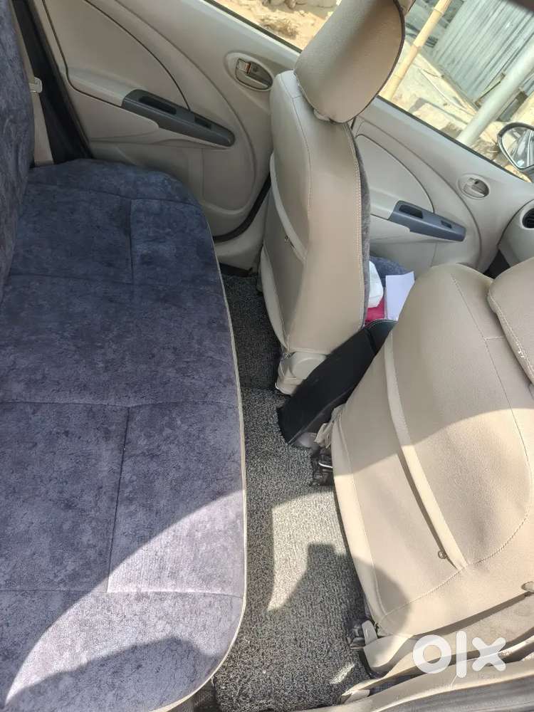 Toyota Etios Liva 2015
