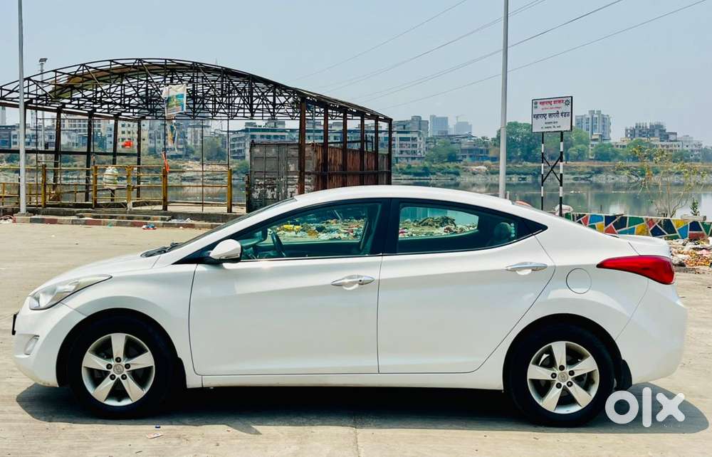 Hyundai Elantra 1.8 Sx Mt, 2014, Petrol
