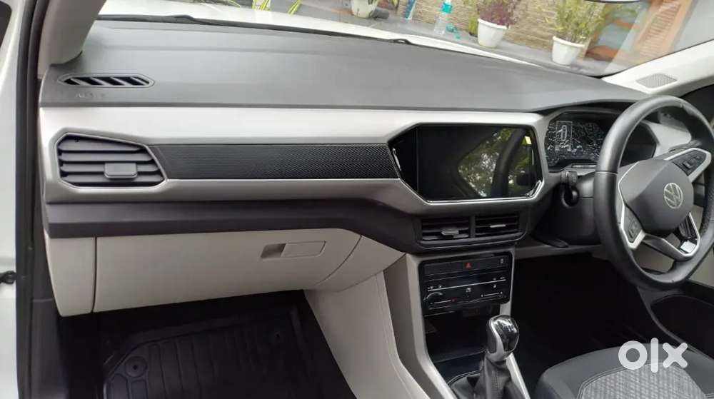 Volkswagen Taigun 2023 Petrol 14000 Km Driven
