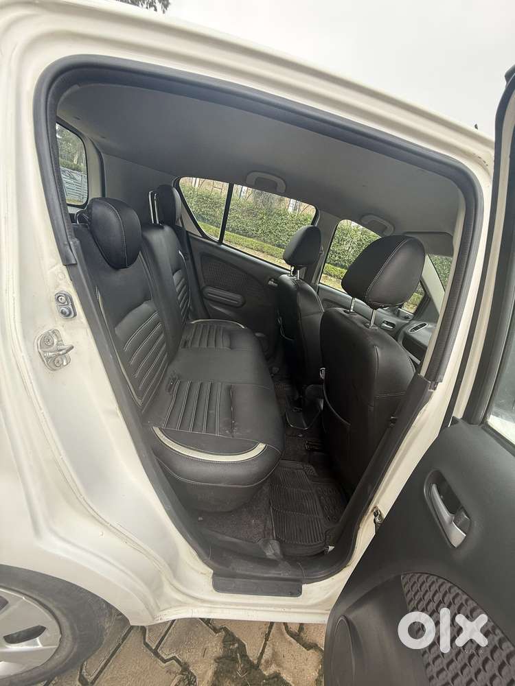 Maruti Suzuki Ritz Vxi, 2012, Petrol