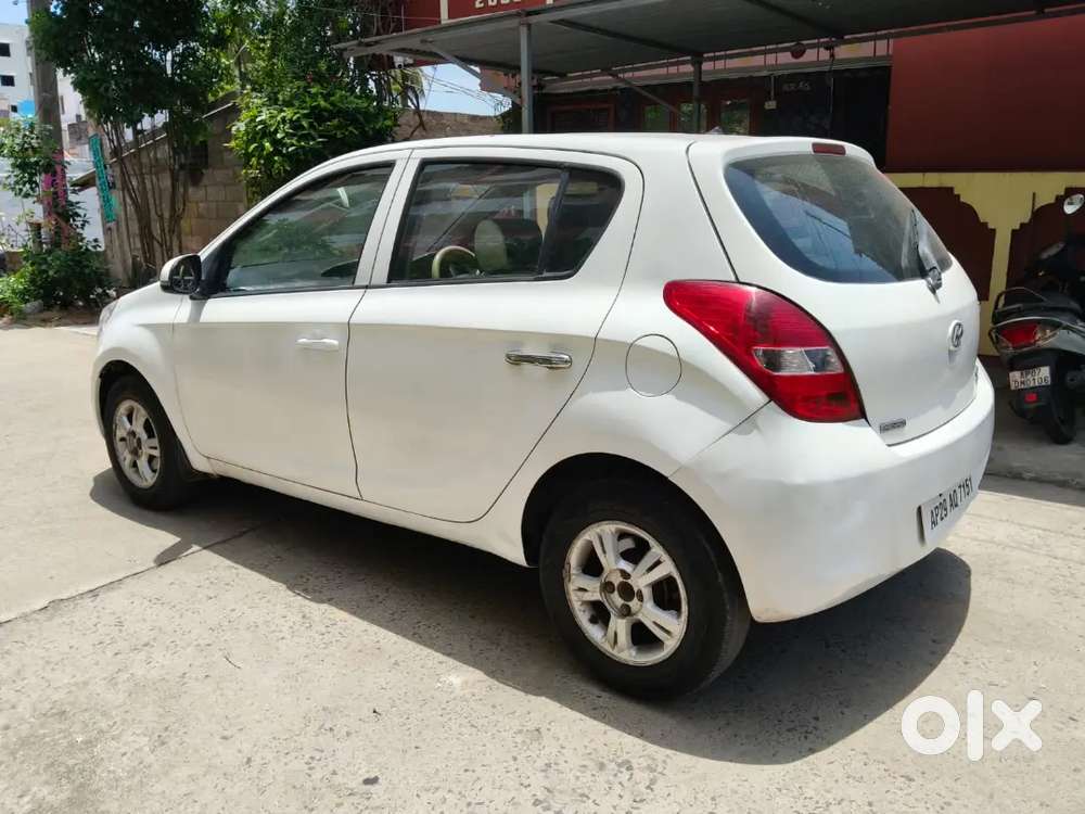 Hyundai I20 Asta Diesel 2011