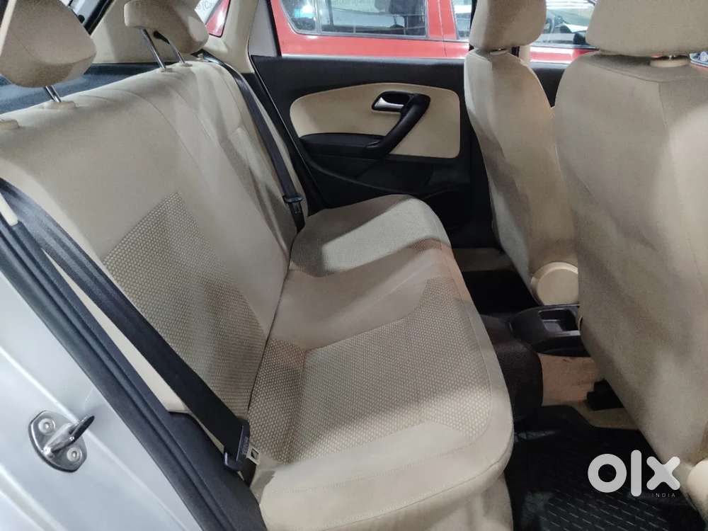 Volkswagen Polo Petrol Highline 1.2l, 2015, Petrol
