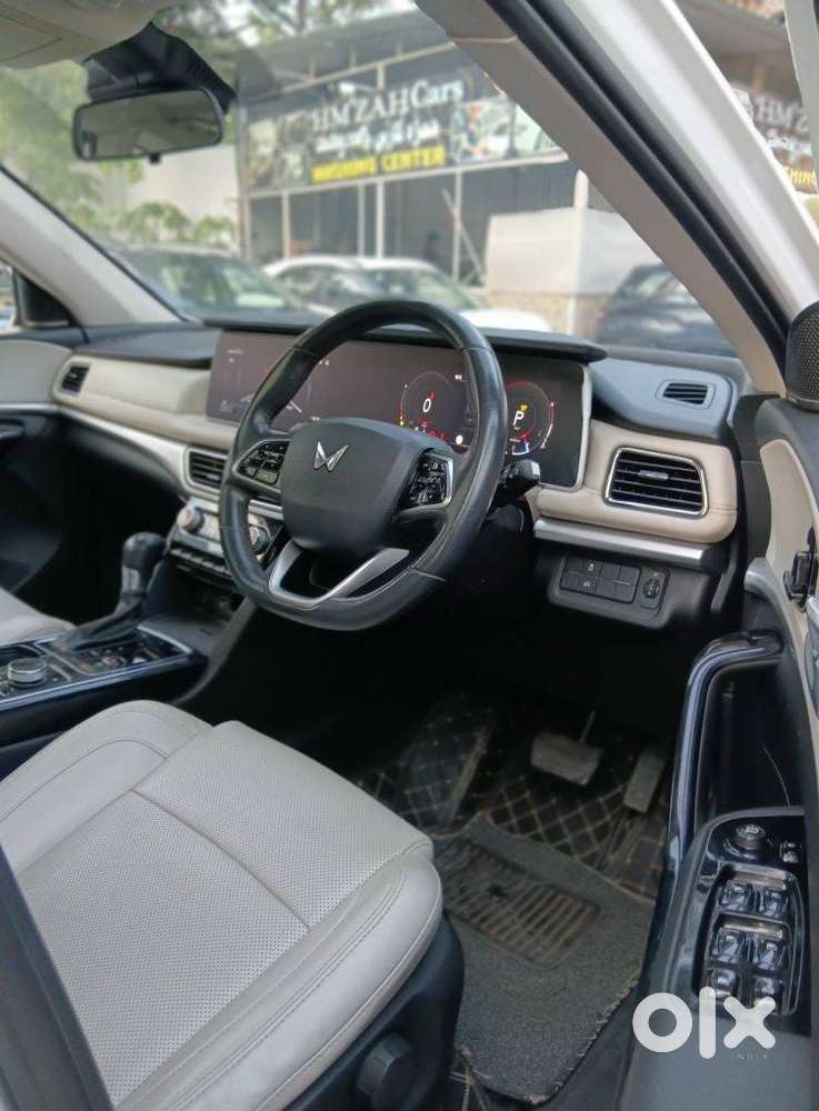 Mahindra Xuv700 2.2 Ax 7 Diesel At Str, 2022, Diesel