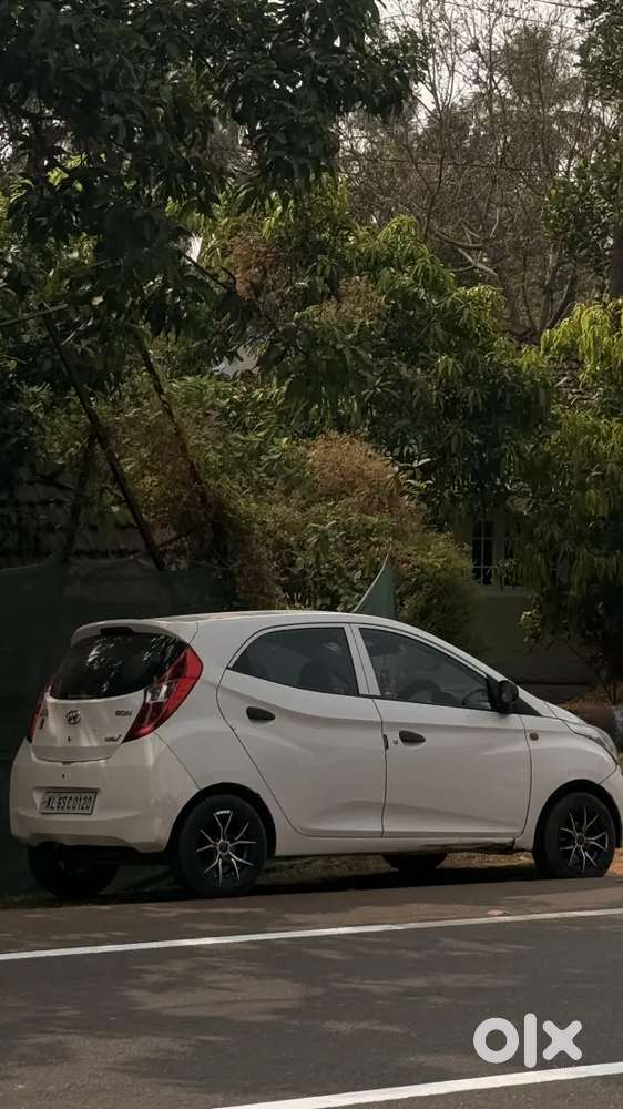 Genuine Condition Stylish Eon