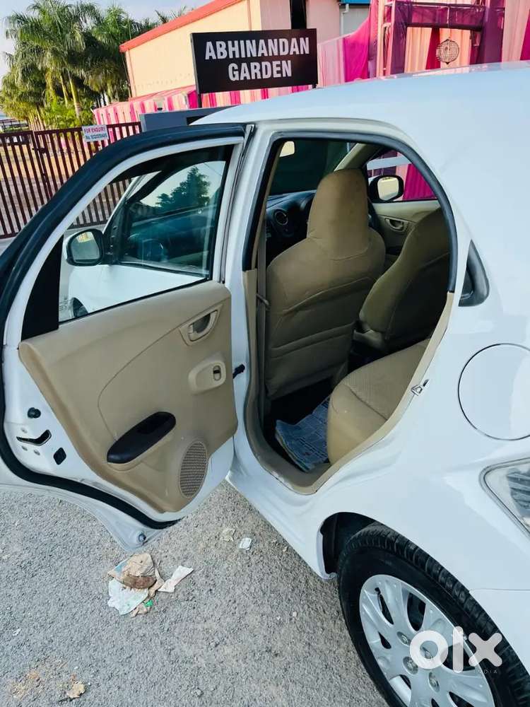 Honda Brio 2012 Petrol Well Maintained