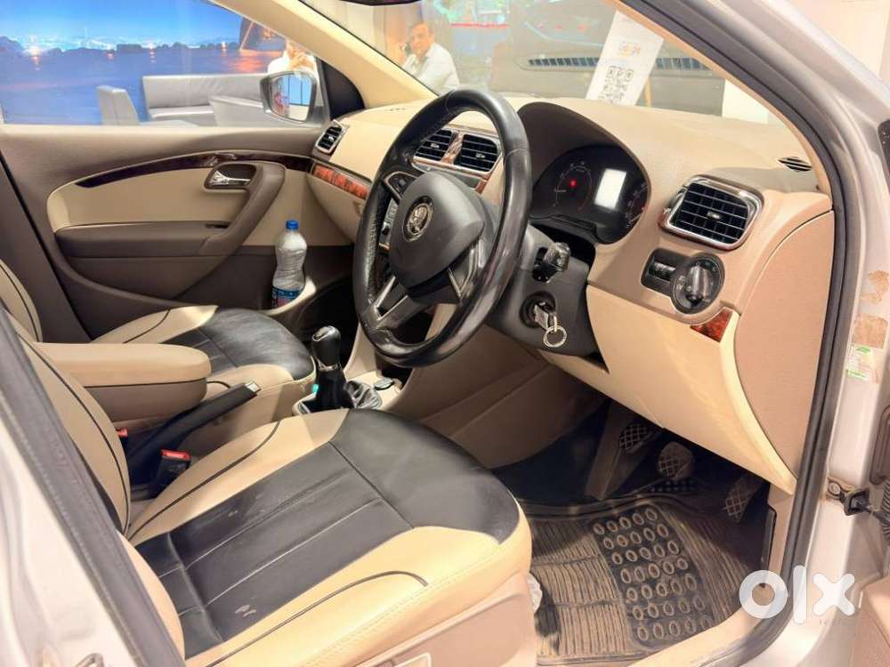 Skoda Rapid 1.6 Mpi Ambition, 2015, Petrol