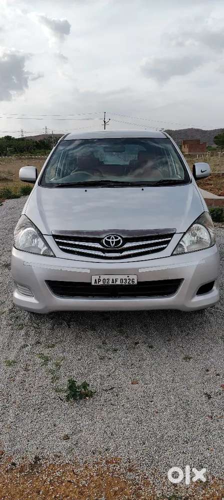Toyota Innova 2010 Diesel 190000 Km Driven