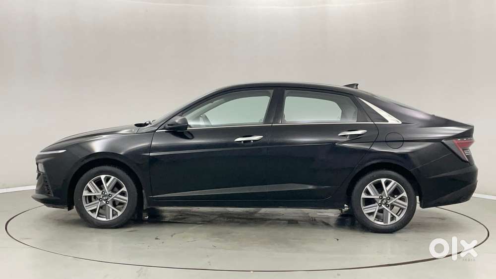 Hyundai Verna 1.5 Sx Petrol Mt, 2023, Petrol