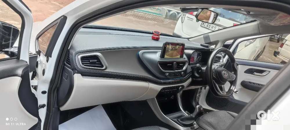 Tata Altroz 2021-cng+petrol 53000km
