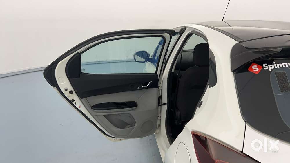 Tata Tiago 1.2 Revotron Xz Plus Dual Tone, 2020, Petrol