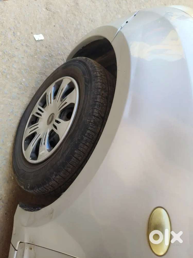 Maruti Suzuki Swift Dzire 2011