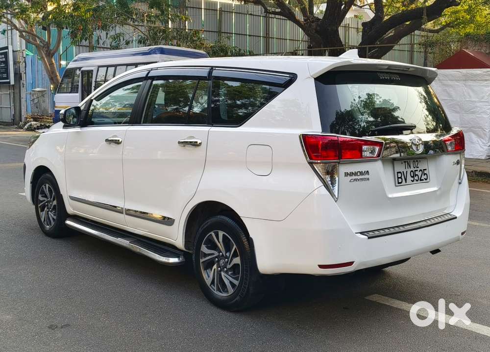 Toyota Innova Crysta 2.4 G Mt, 2022, Diesel