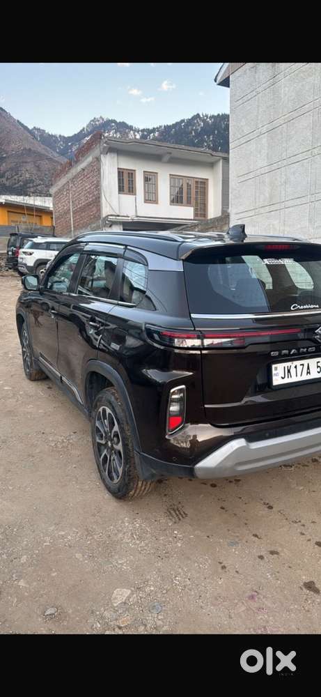 Maruti Suzuki Grand Vitara 2023 Petrol Well Maintained