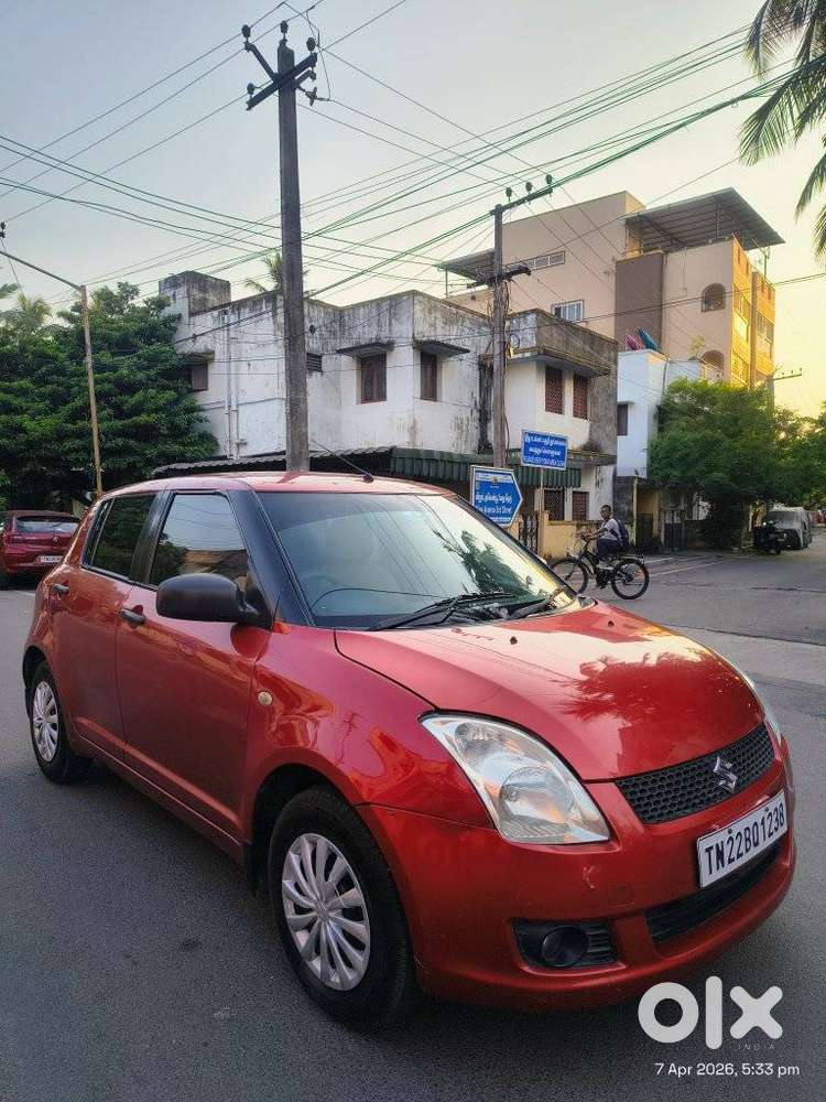 Maruti Suzuki Swift Vxi + Manual, 2010, Petrol