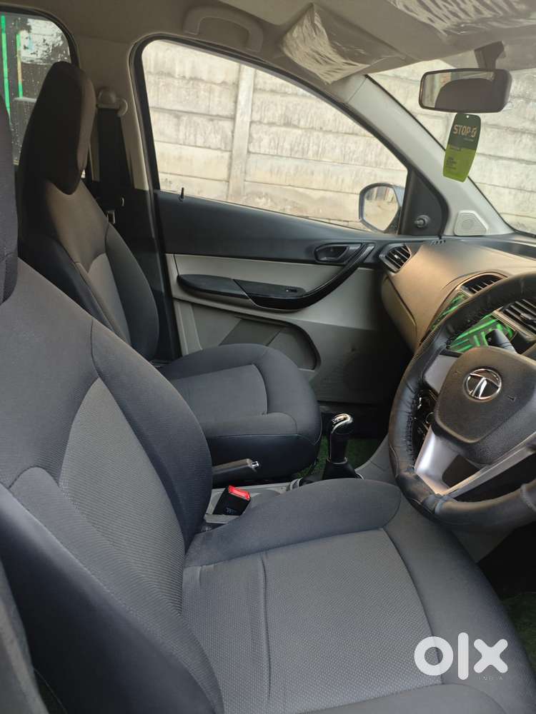 Tata Tigor, 2017, Petrol