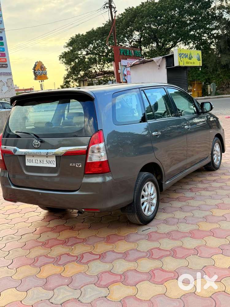 Toyota Innova 2.5 V 8 Str, 2013, Diesel