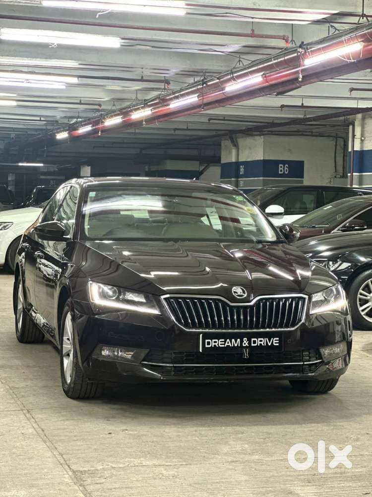 Skoda Superb Style 1.8 Tsi At, 2019, Petrol