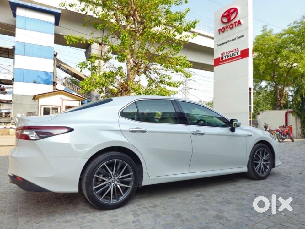 Toyota Camry Hybrid, 2024, Petrol