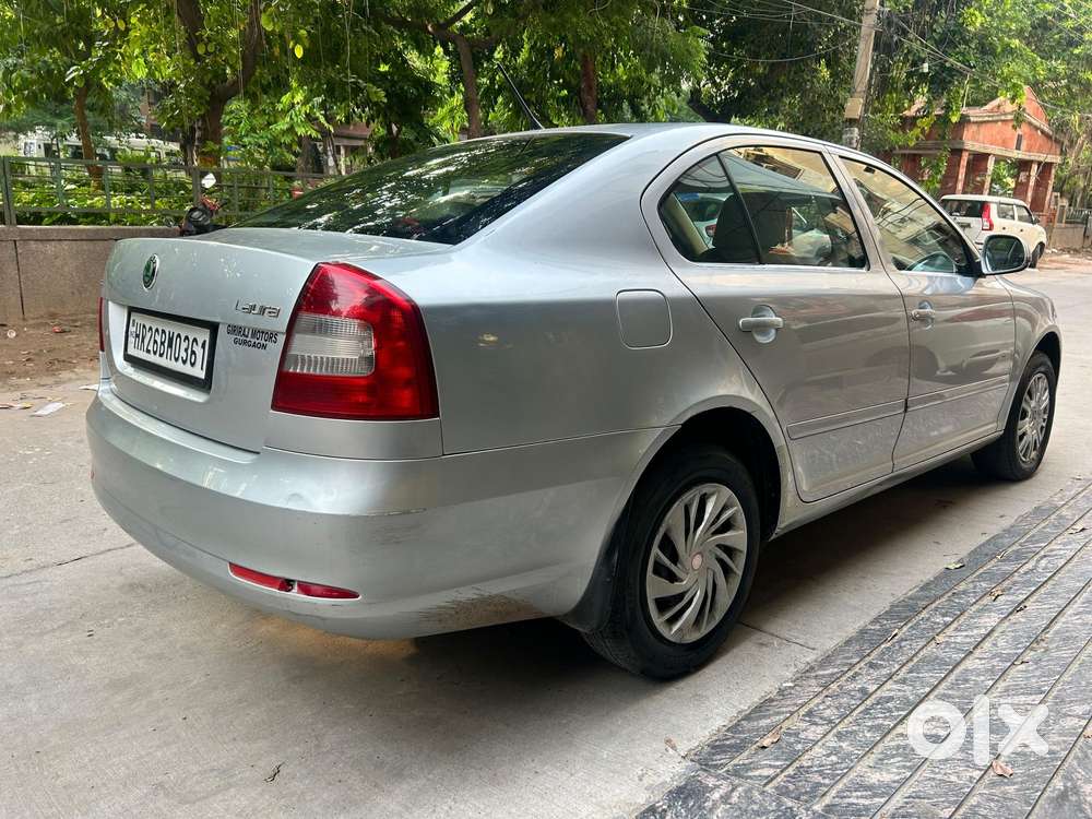 Skoda Laura 1.8 Tsi Active, 2011, Petrol