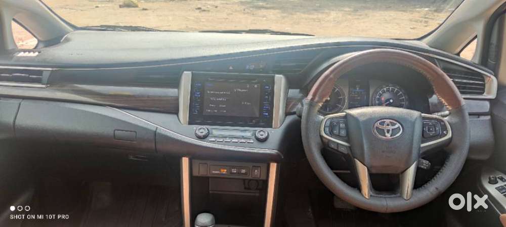 Toyota Innova Crysta 2.8z Automatic, 2017, Diesel