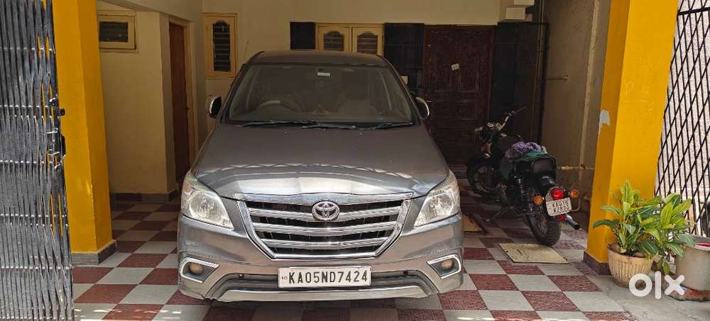 Well Maintained 2012 Innova 7 Seater