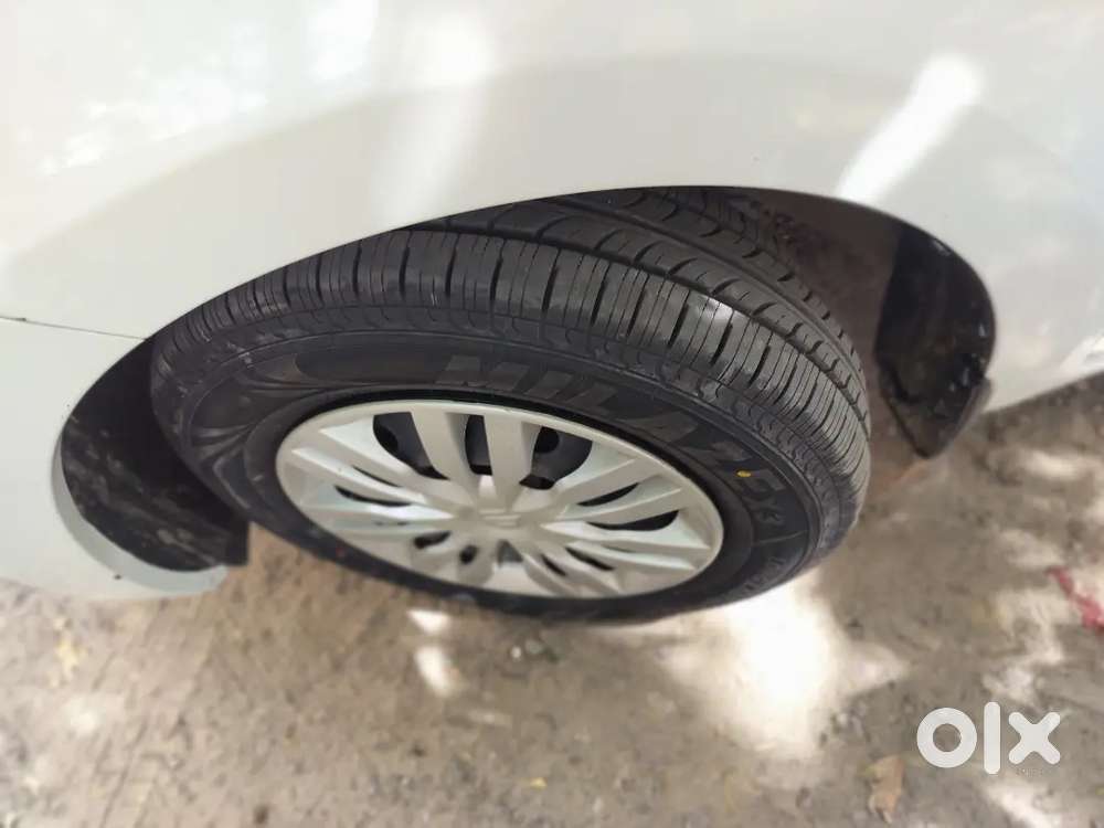 Maruti Suzuki Dzire 2018 Diesel 91237 Km Driven...new Tyre