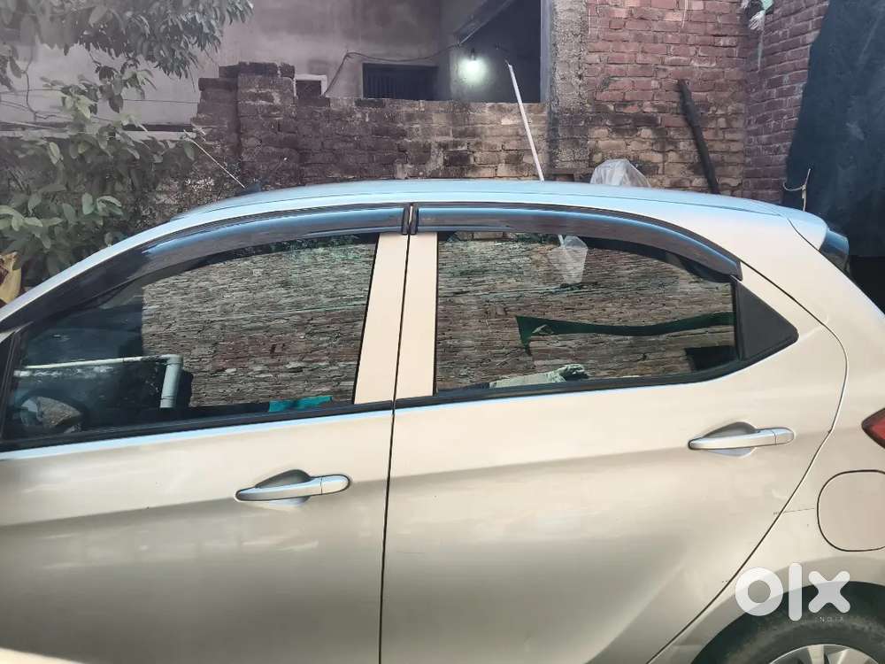 Tata Tiago Petrol 2018