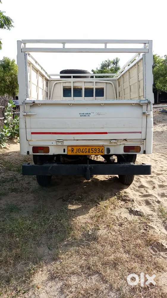 पीकप गाड़ी एकदम कंडीशन Ok और चार टायर नये