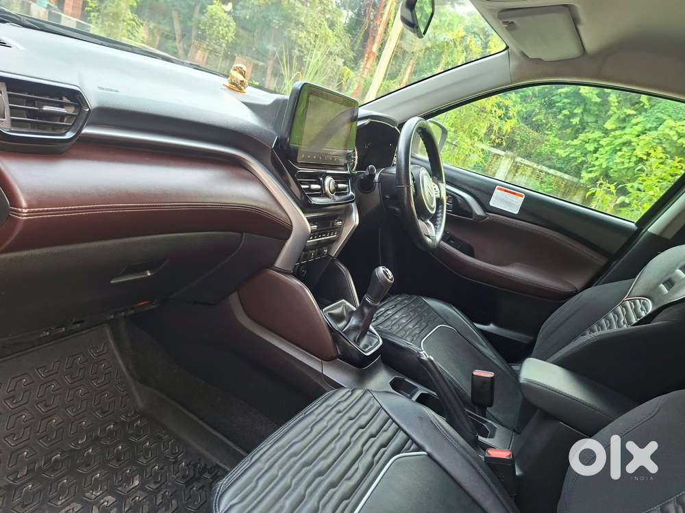 Maruti Suzuki Grand Vitara 1.5 Zeta Cng, 2023, Cng & Hybrids