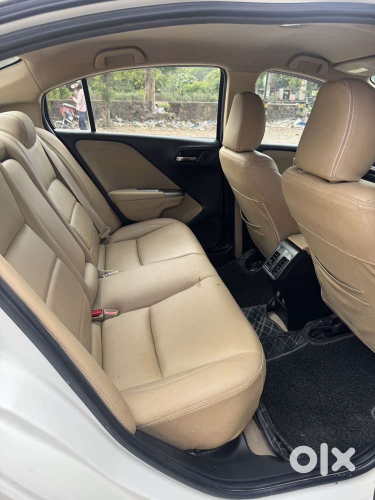 Honda City 1.5 V 4th Gen I-vtec Mt, 2016, Petrol