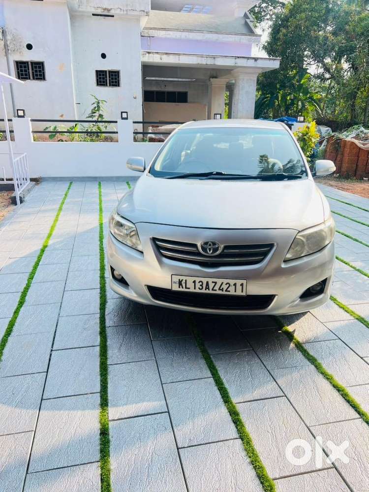 Toyota Corolla Altis 2010