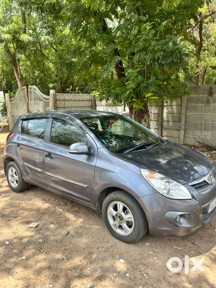 Hyundai I20 Sportz Petrol 2012