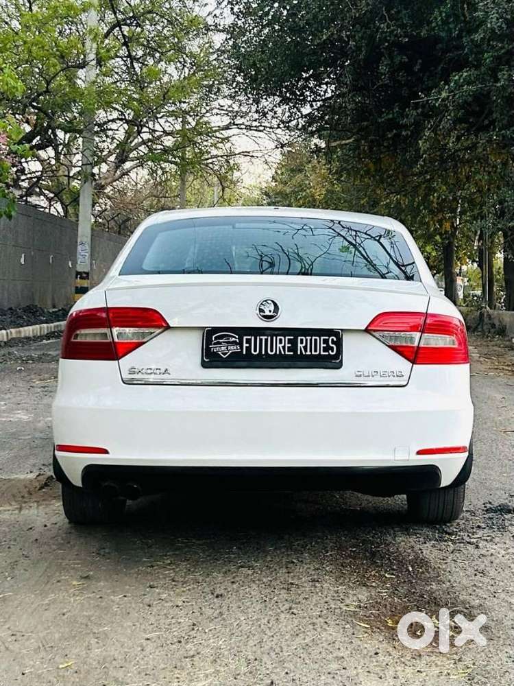 Skoda Superb, 2016, Petrol