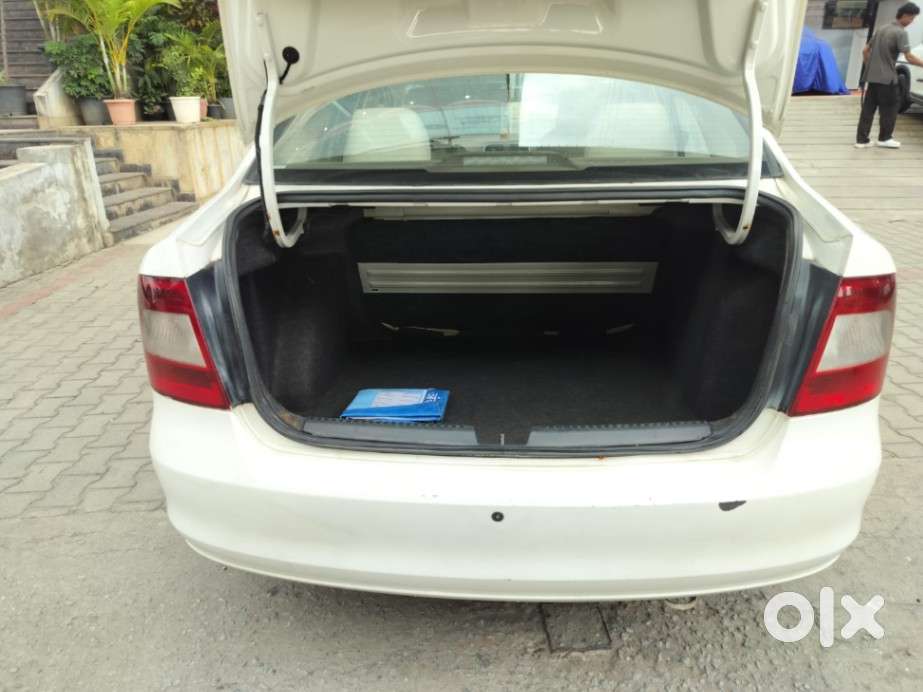 Skoda Rapid Ambition 1.6 Tdi Cr Manual Plus, 2013, Diesel
