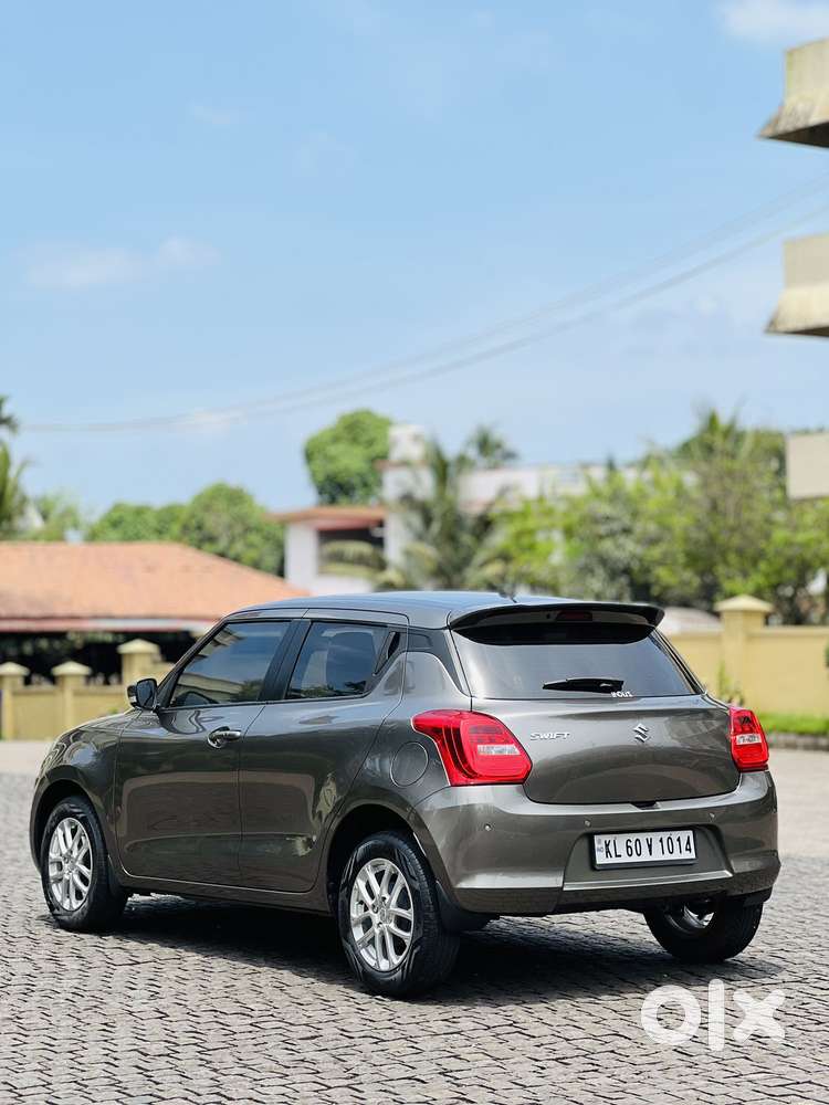 Maruti Suzuki Swift 1.3 Zxi, 2023, Petrol