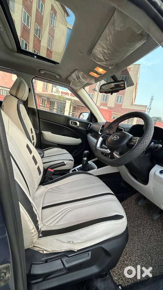Hyundai Venue Sx Mt, 2022, Petrol