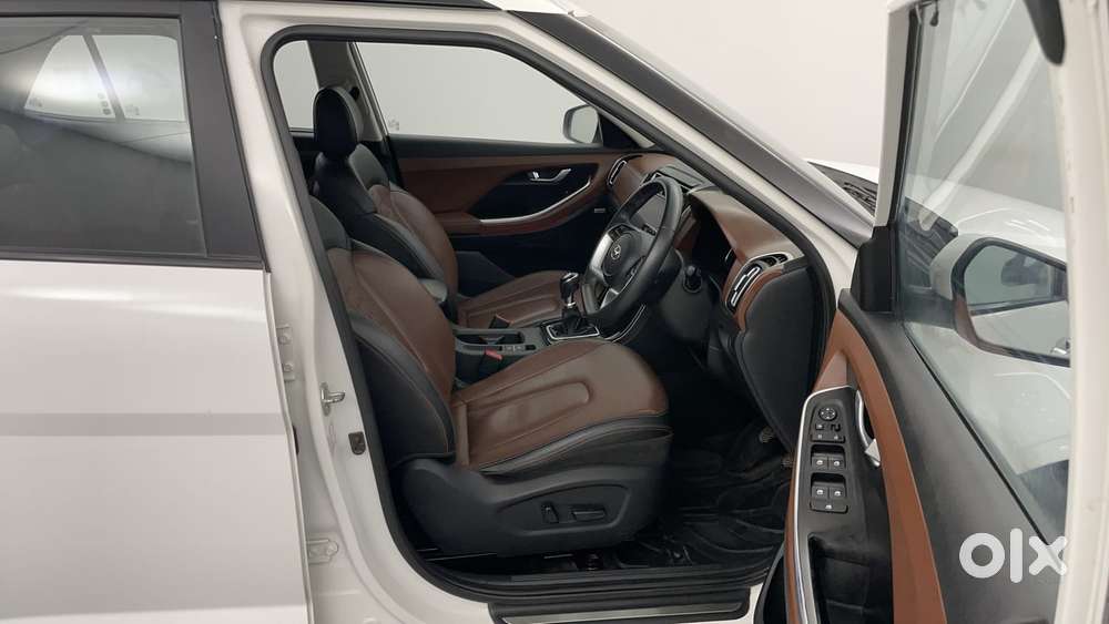 Hyundai Alcazar Platinum, 2022, Petrol