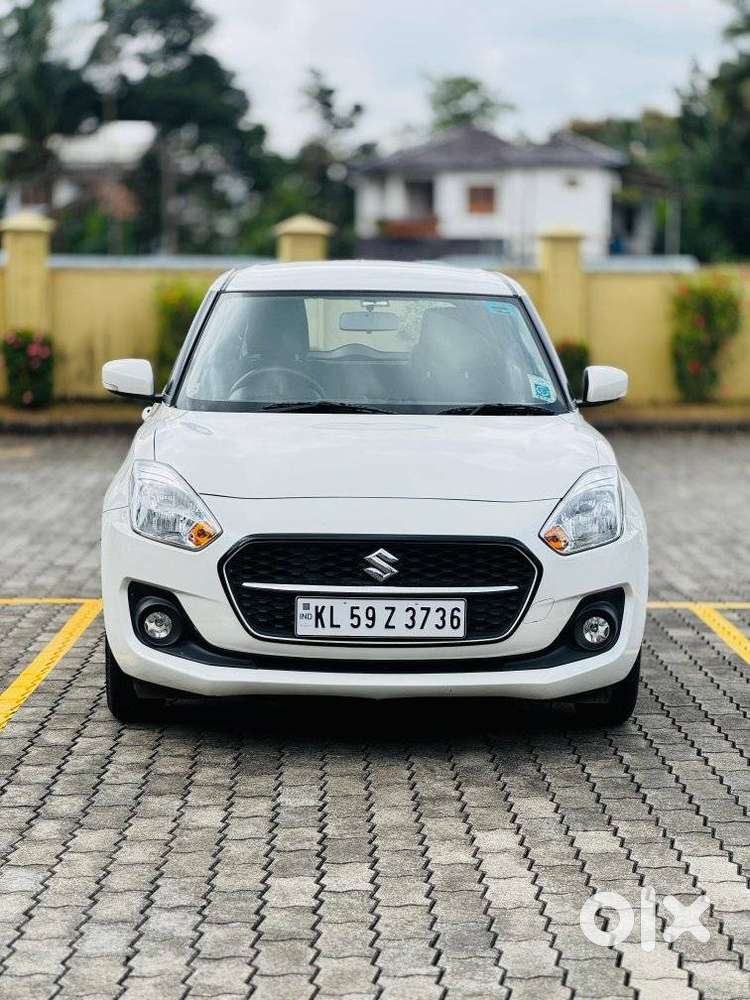 Maruti Suzuki Swift Vxi + Manual, 2023, Petrol