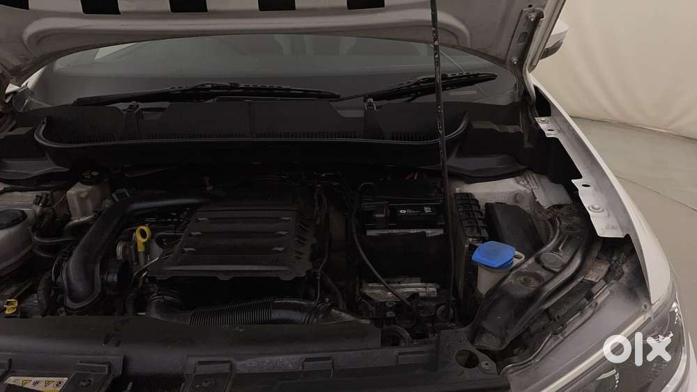 Volkswagen Taigun Topline 1.0 Tsi At (electric Seats), 2022, Petrol