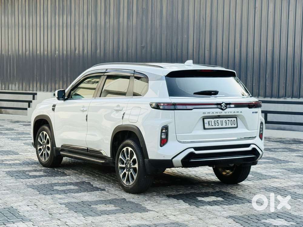 Maruti Suzuki Grand Vitara 1.5 Alpha Smart Hybrid At, 2023, Petrol