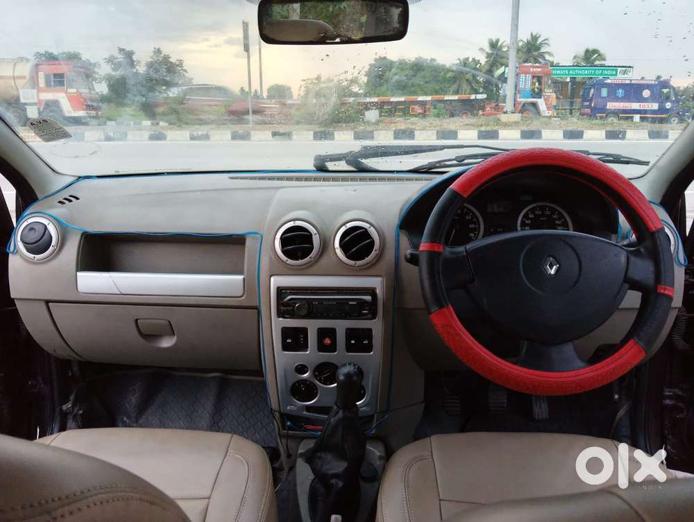 Mahindra Renault Logan, 2009, Petrol