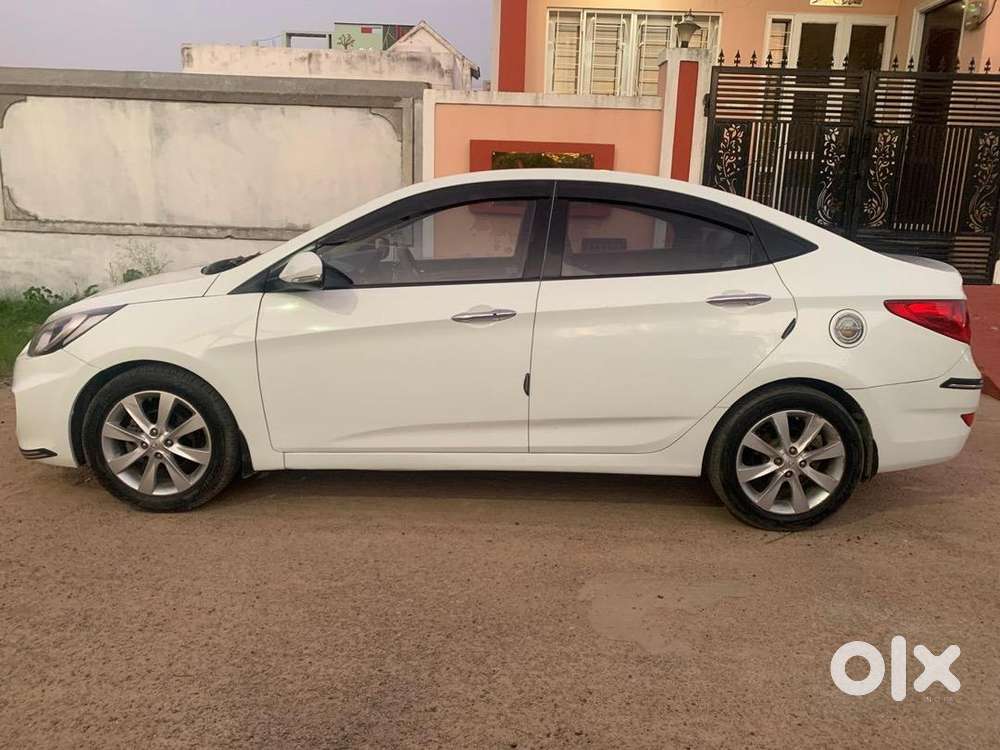 Hyundai Verna 2011 Petrol Automatic 90000 Km Driven
