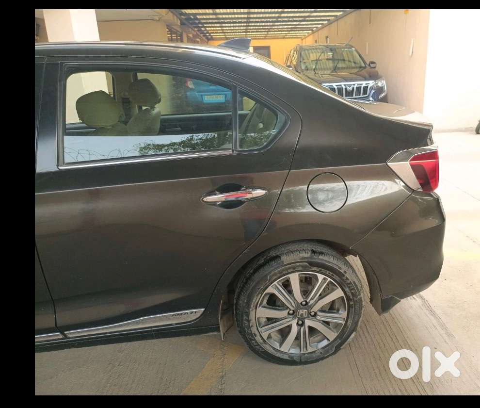 Honda Amaze Top Model Automatic // Petrol // 2023