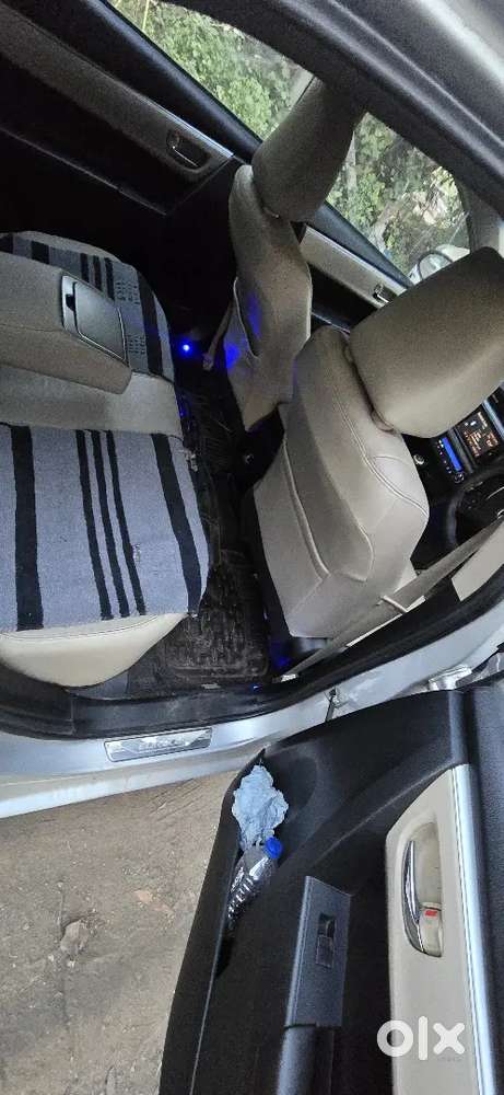 Toyota Corolla Altis Gl 1.8 &ndash; Luxury & Comfort