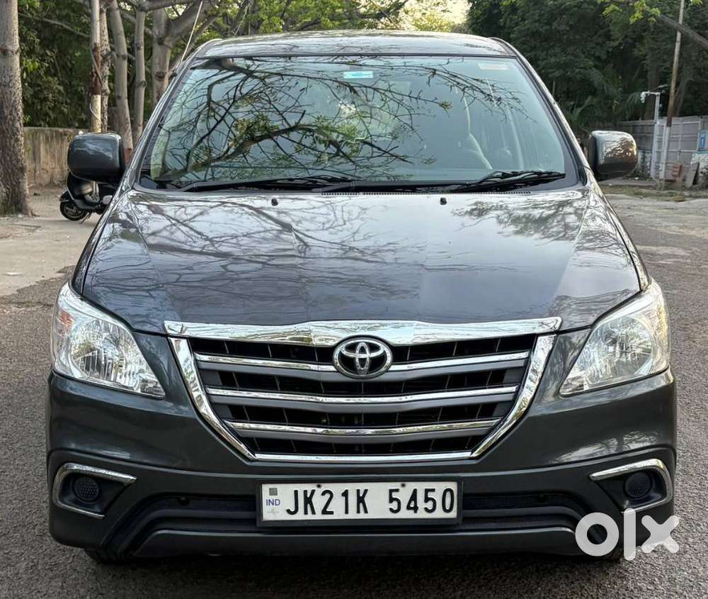 Toyota Innova 2.5 G (diesel) 7 Seater Bs Iv, 2015, Diesel