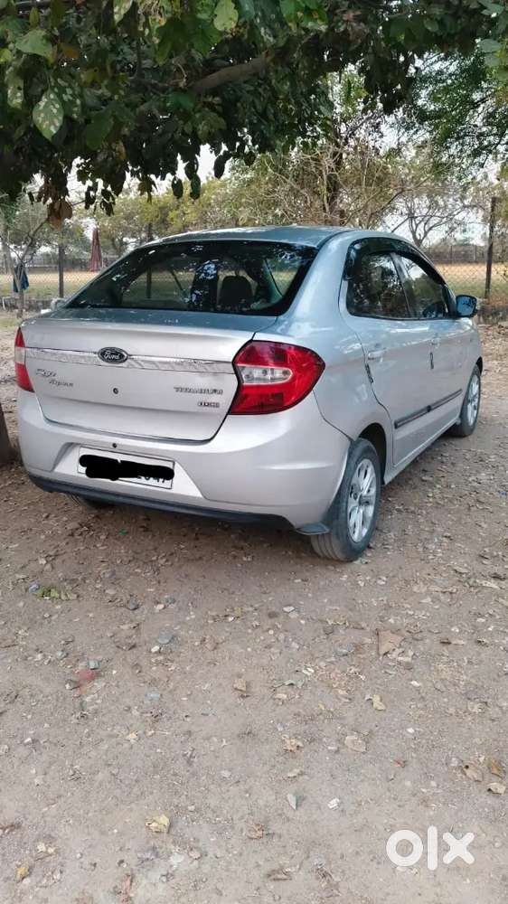 Ac Chilled . Tyres 80 Prcnt..full Condition