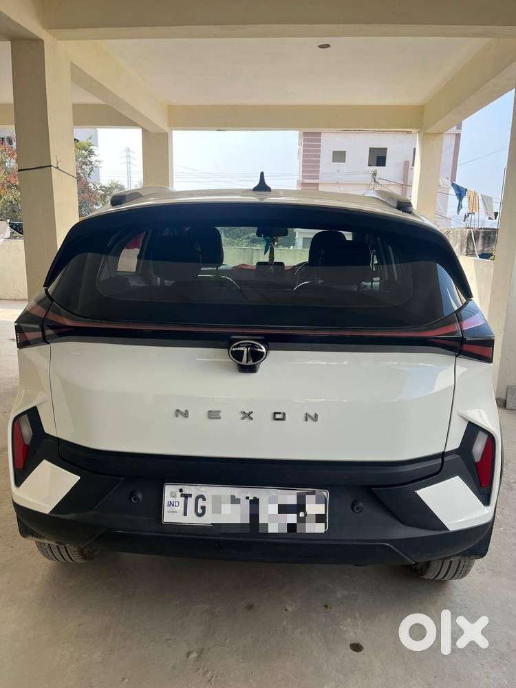 Tata Nexon Smart Plus Amt (2024) – Petrol  Excellent Condition