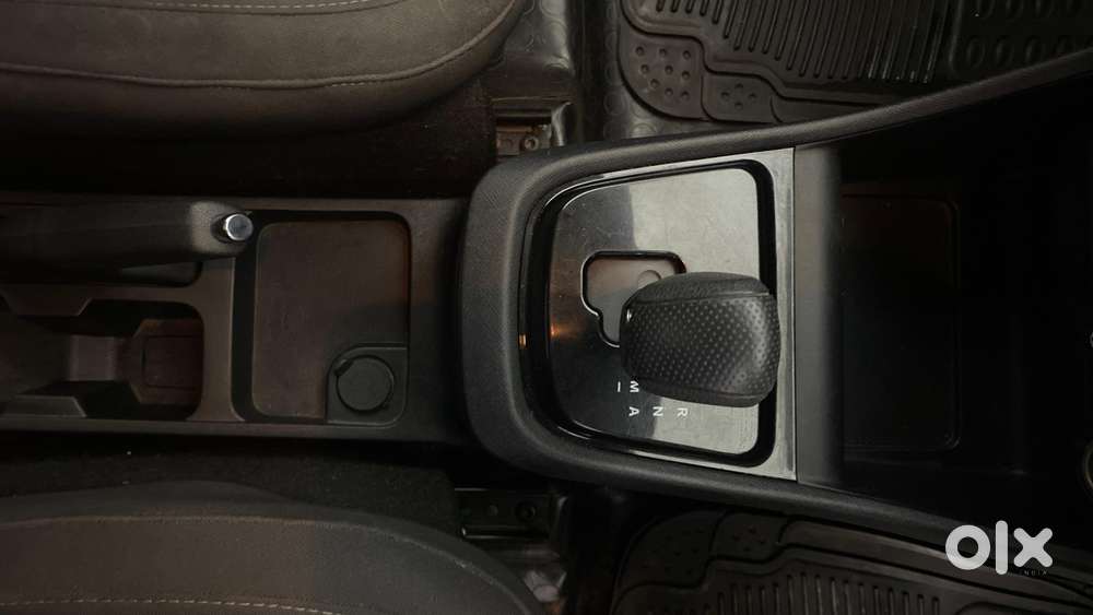 Tata Punch 1.2 Revotron Creative Amt Dual Tone, 2021, Petrol